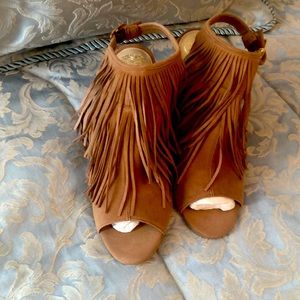 Vince Canute dark tan suede fringed sandals